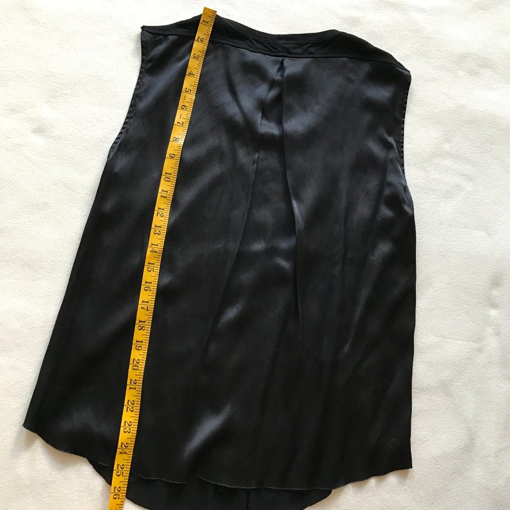 Raquel Allegra Black Silk Tunic Top Sleeveless Pleated Raw Hem Size 1 Small - Picture 12 of 12